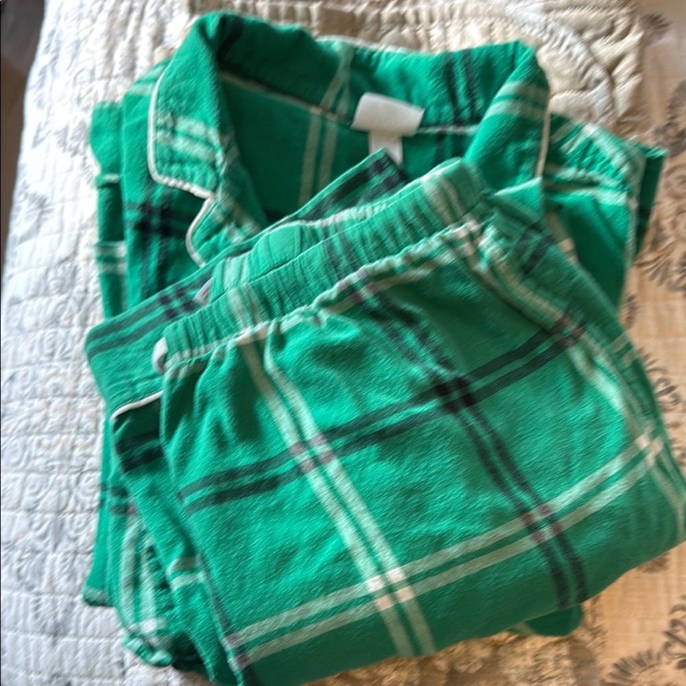 Target Green Plaid Women’s Pajama Set
